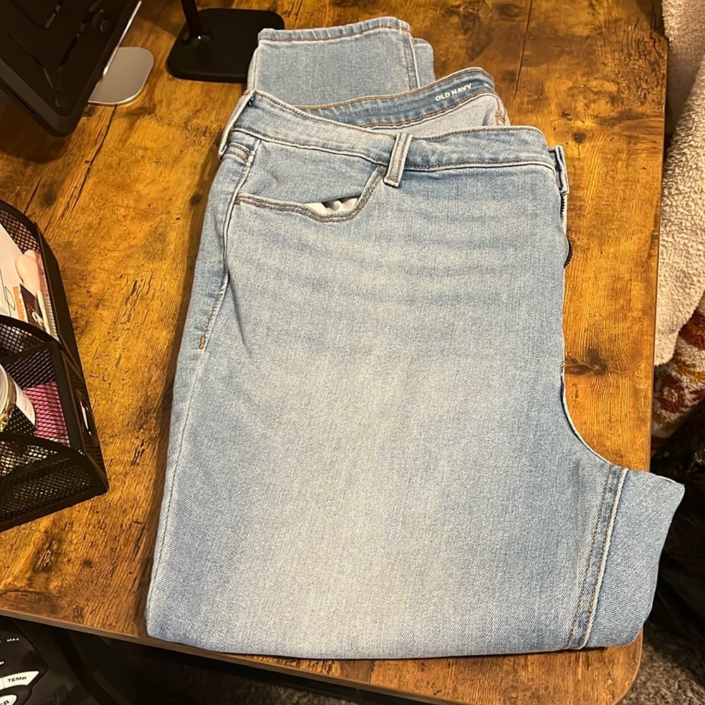 Old Navy Super Skinny high-rise jeans size 18